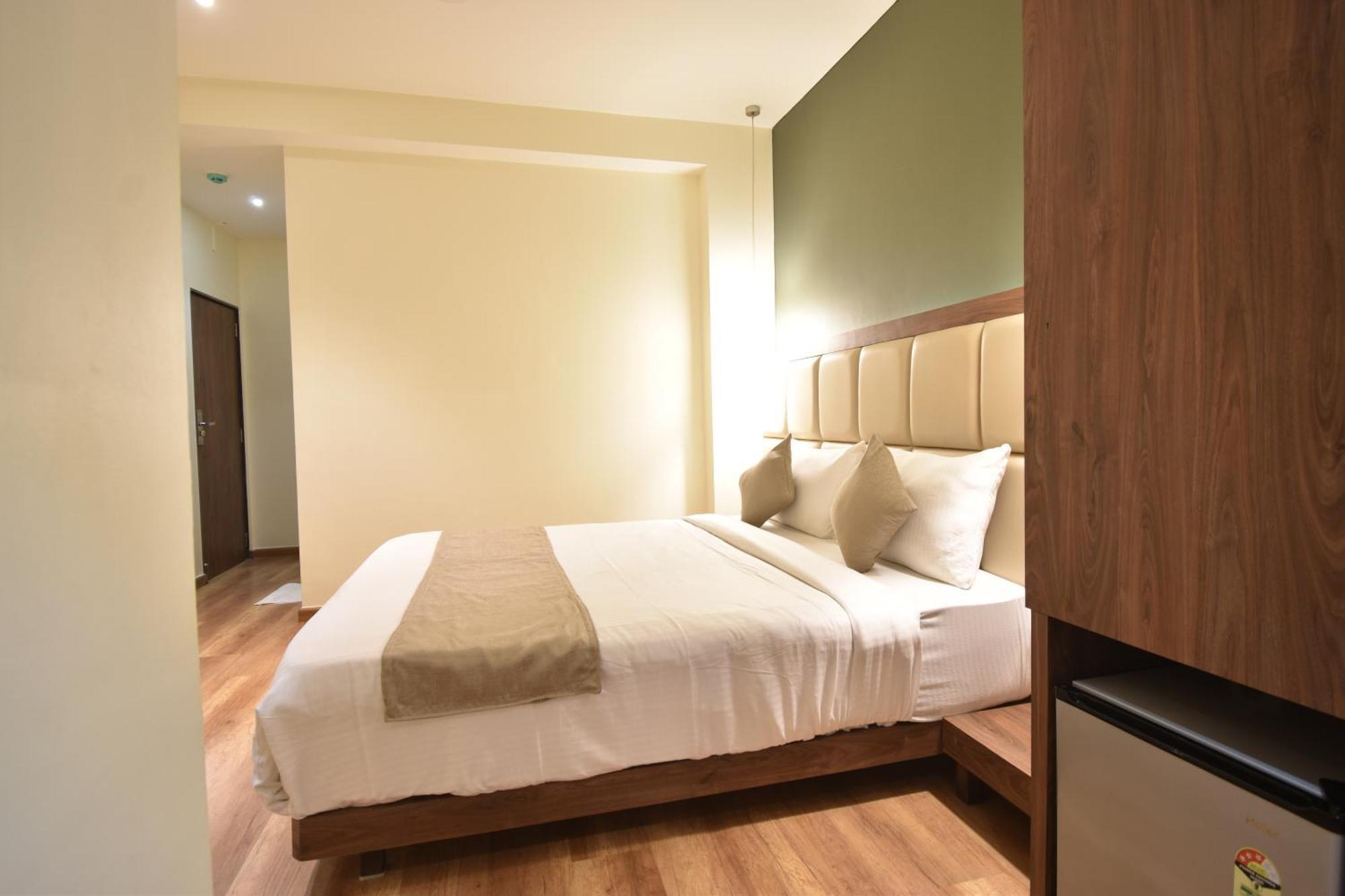 The Aarya A Smart Business Mumbai (Bombay)