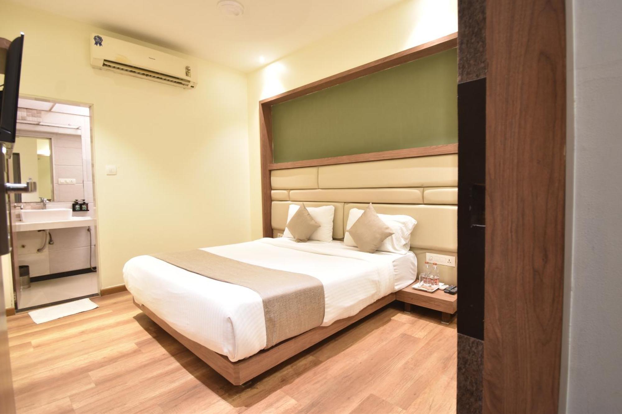 The Aarya A Smart Business Mumbai (Bombay)