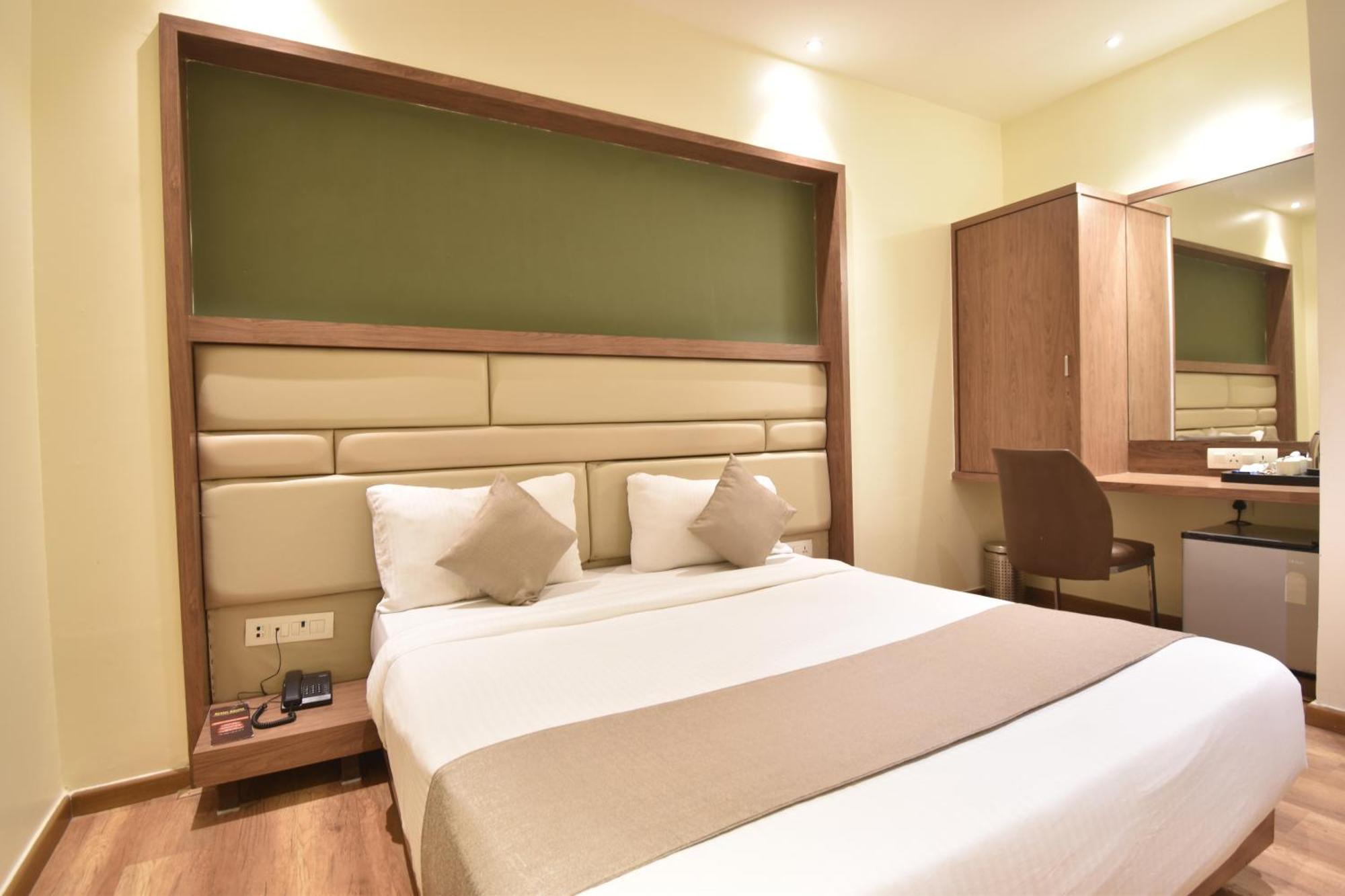 The Aarya A Smart Business Mumbai (Bombay)