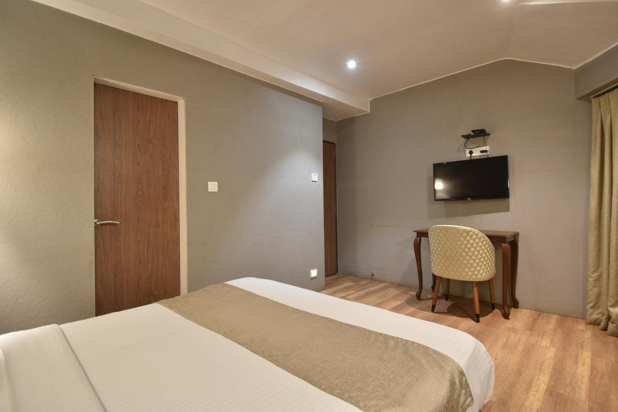 The Aarya A Smart Business Mumbai (Bombay)