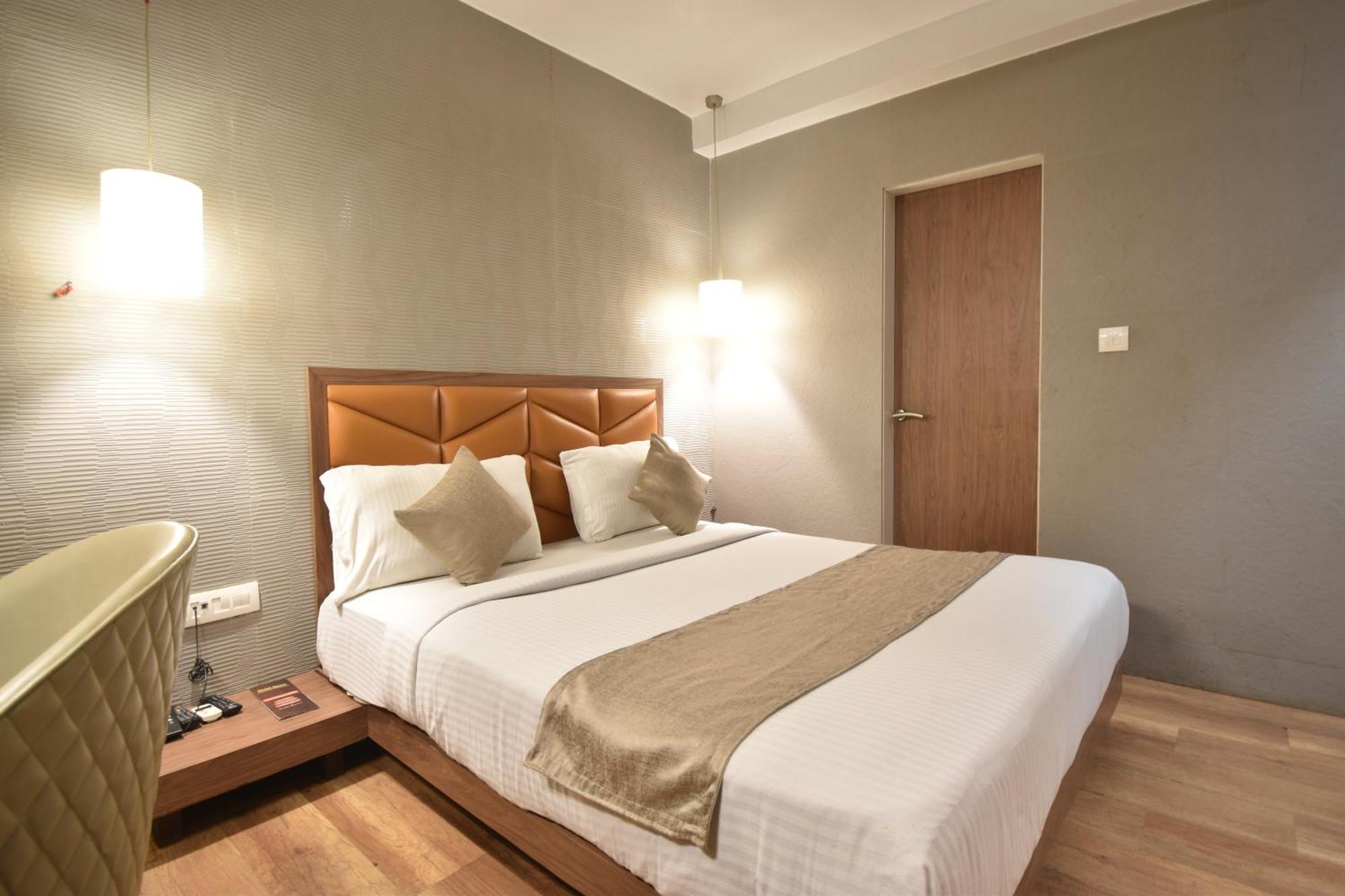 The Aarya A Smart Business Mumbai (Bombay)